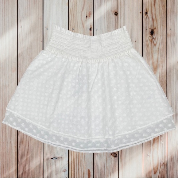 Rails Addison Skirt White Embroidered Daisies Size Medium NWT - Picture 8 of 14